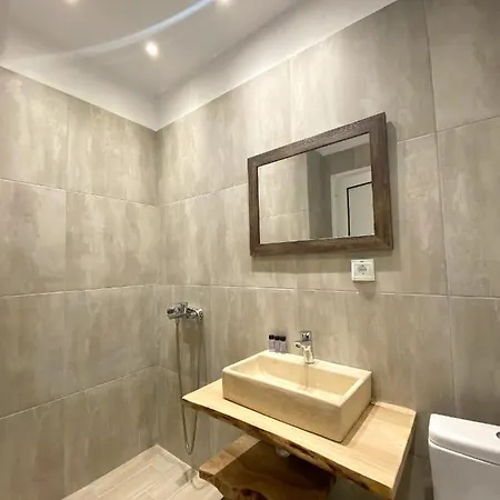 Tzamaros 아파트 *