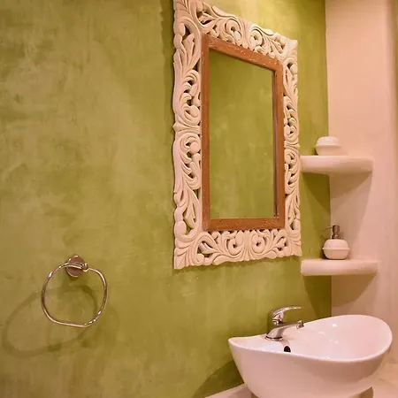 公寓 Tzamaros Mérichas